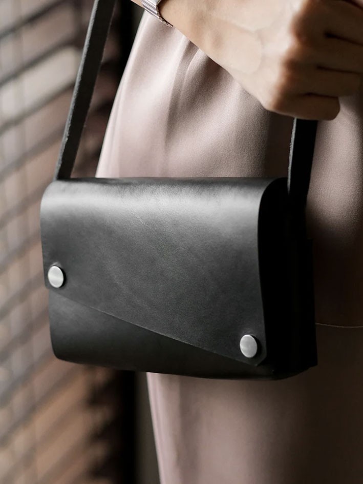 LEATHER BAG