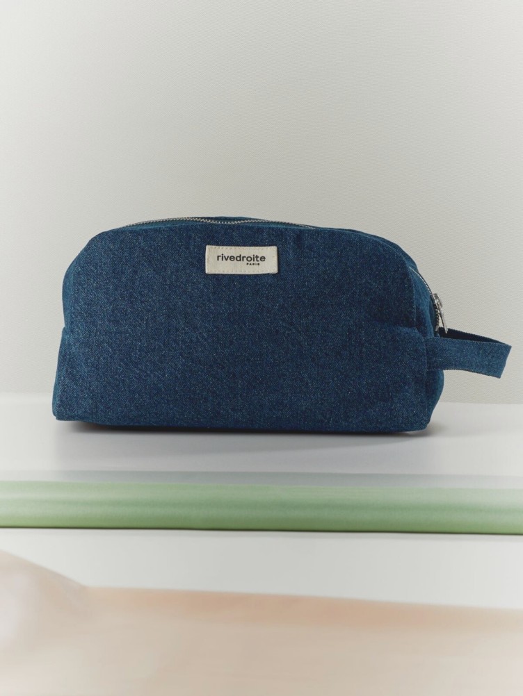 TOILETRY BAG