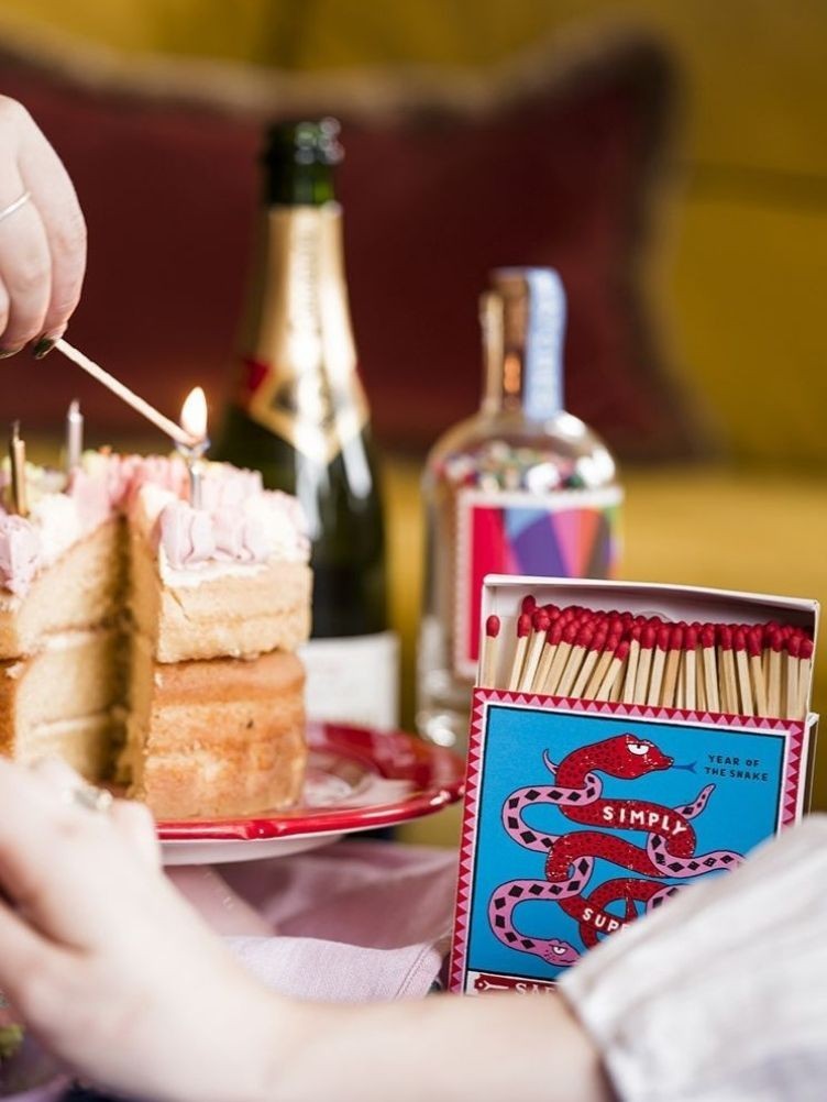 STREICHHOLZSCHACHTEL