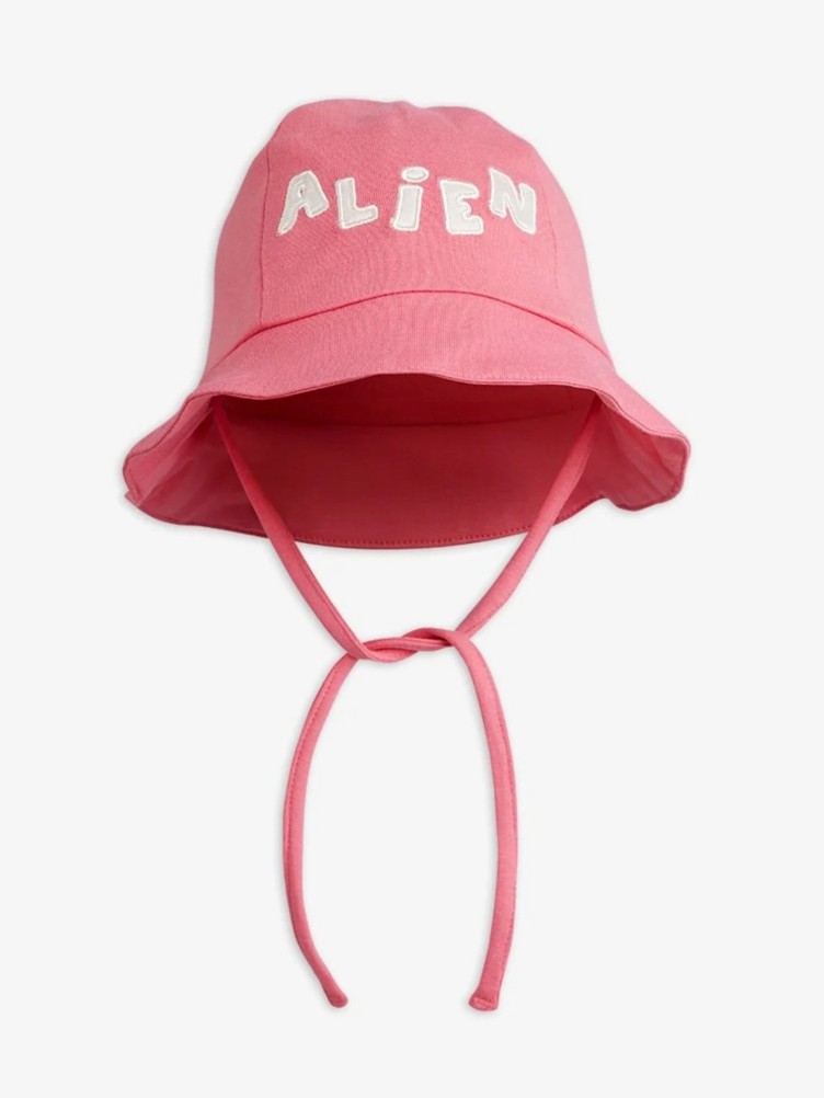 CHAPEAU ALIEN